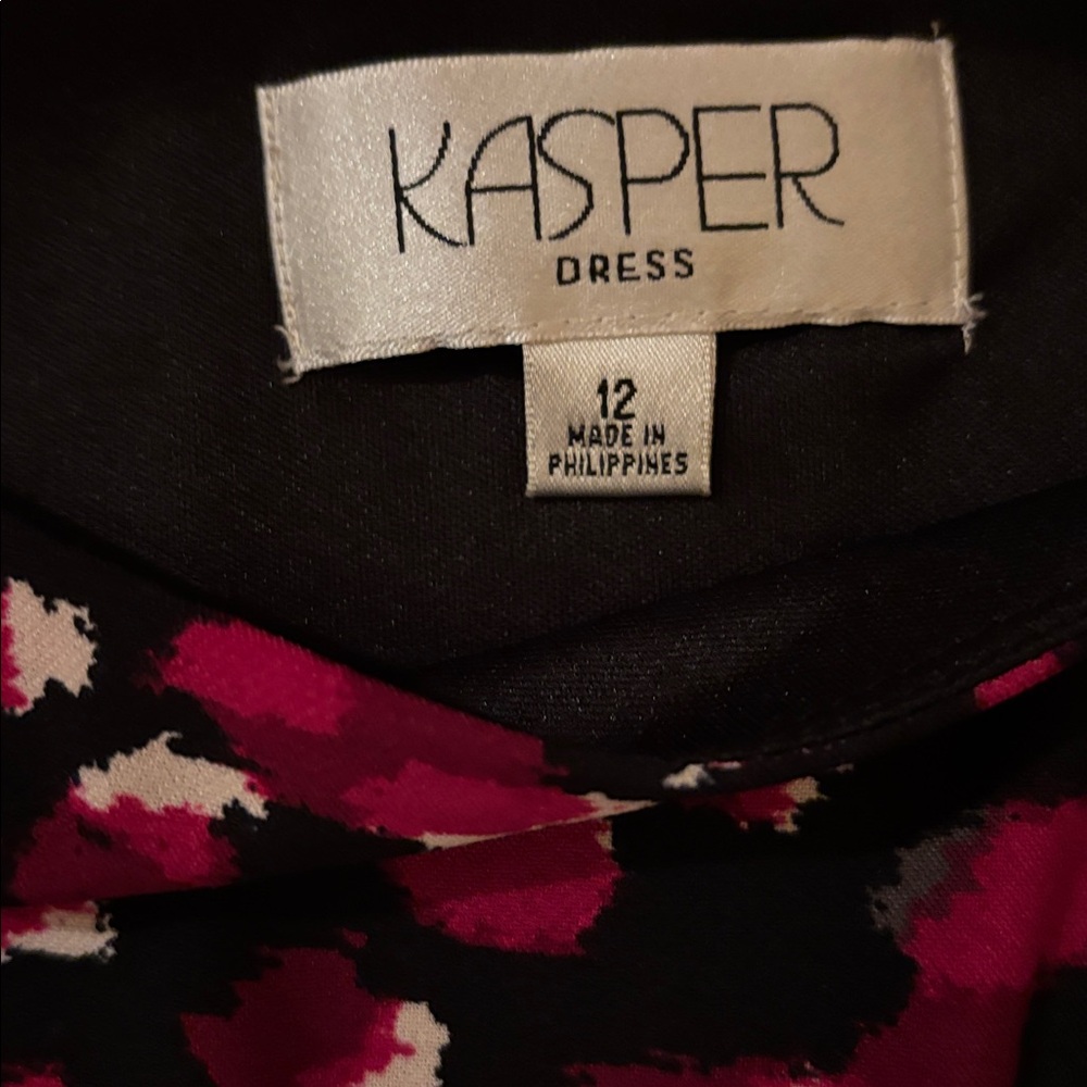 Kasper Black, Red and Cream dress. Size 12 - Picture 2 of 4